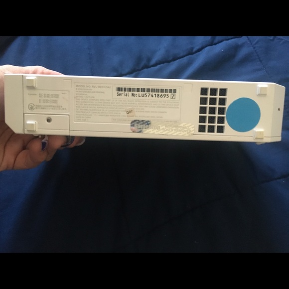 ➡️🎮NINTENDO WII CONSOLE‼️ and all the accessories to start playing. - Picture 12 of 17